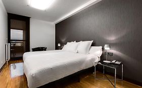 Apartamentos Mendebaldea Suites